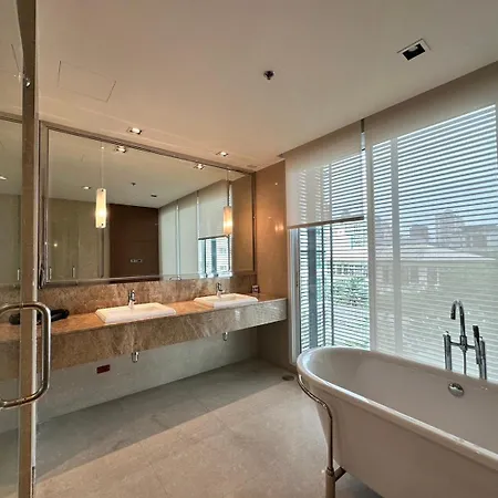 Private Penthouse In Central Sukhumvit Bangkok Exterior photo