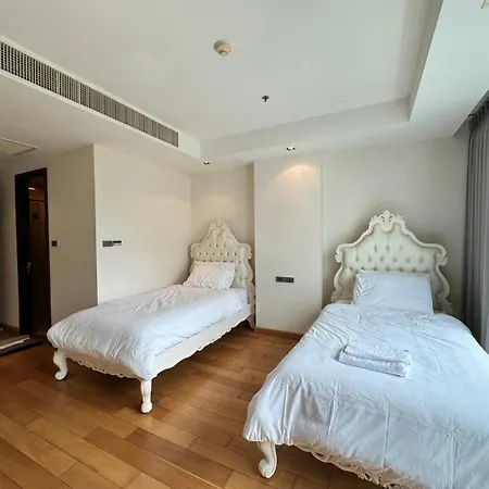 Private Penthouse In Central Sukhumvit Bangkok Exterior photo